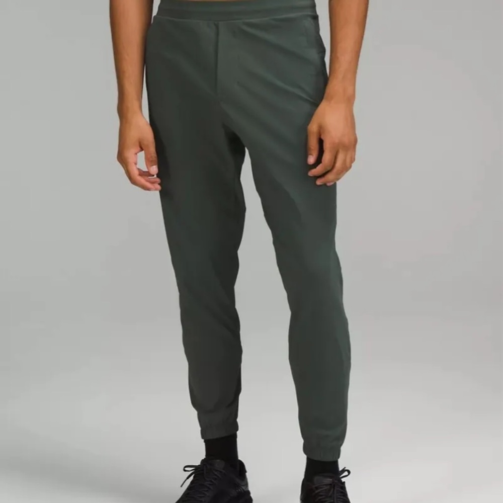 🔥LULULEMON MEN’S SURGE JOGGERS🔥 - Picture 1 of 10